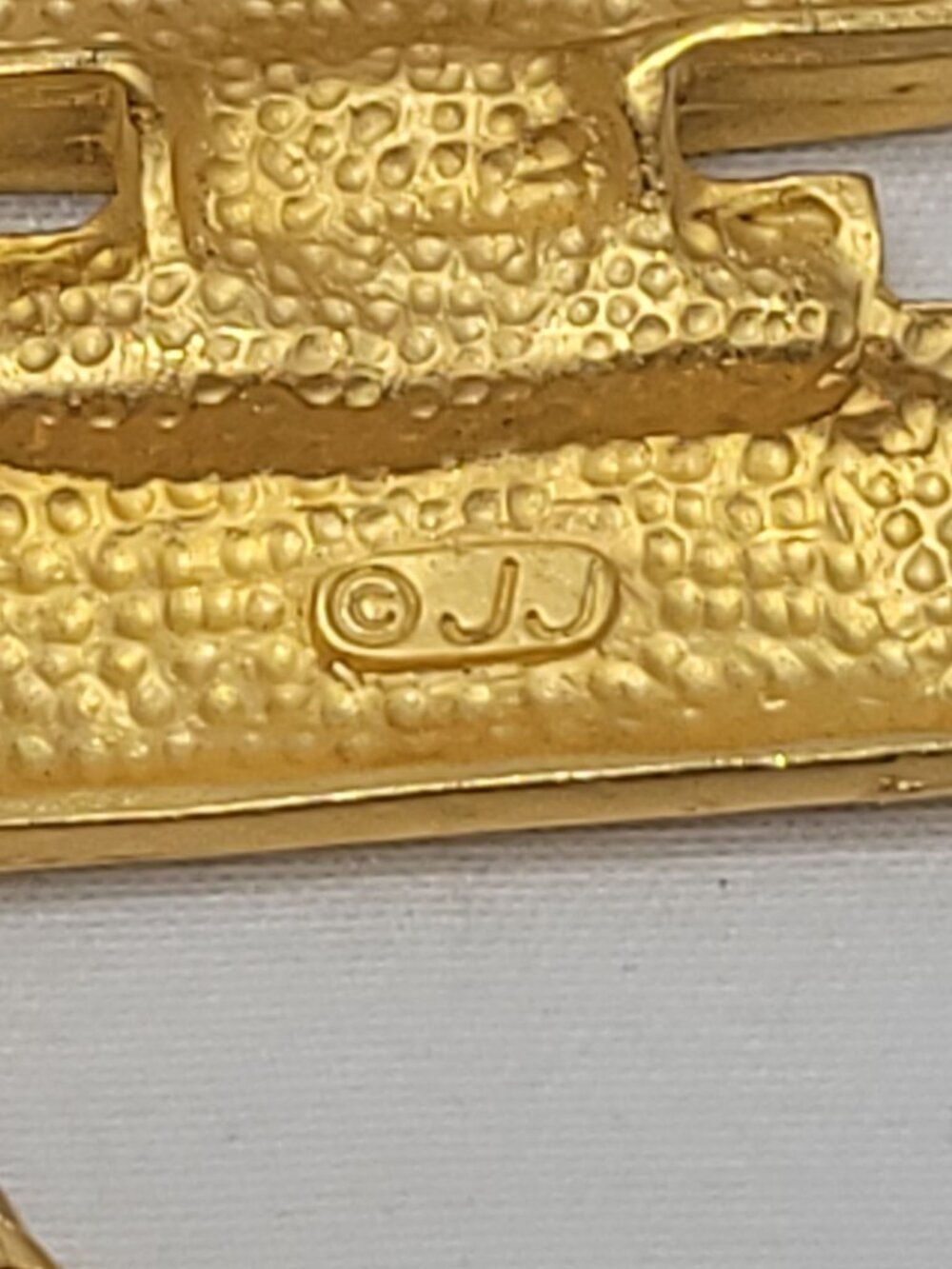 Vtg Signed JJ Brooch Mouse Error Gold-Tone Computer & Cat Dangling Pin Quirky 19 - Picture 9 of 10
